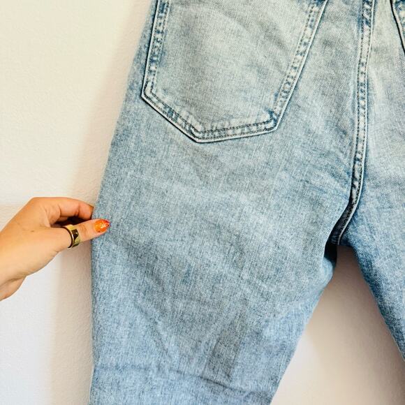 NEW OLD NAVY Light Acid Wash Blue High Rise Straight  Distressed Denim Jeans 8 - Picture 11 of 16